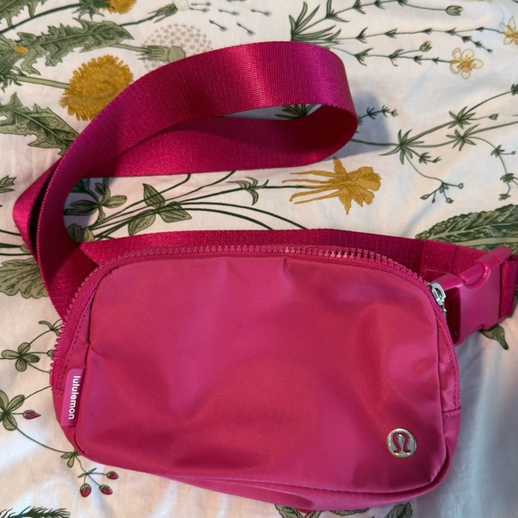 lululemon athletica Handbags - Lululemon Athletica Fuchsia Crossbody Bag